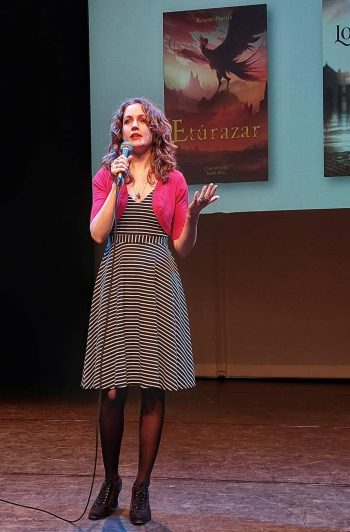 Rowan Duin, Rowan Merrin, tijdens boeklancering Etúrazar